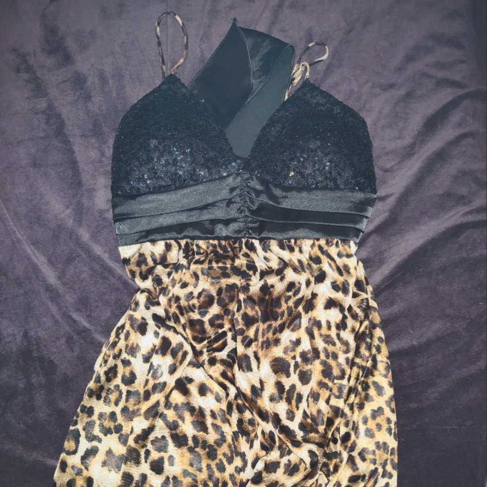 Dress - Picture 1 of 1